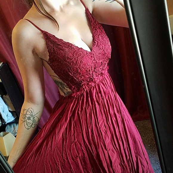 Lulus Dresses & Skirts - Lulu's Maxi Dress NWOT